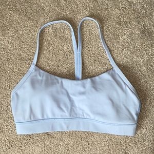 Lululemon Flow Y Nulu A-C Cups Sports Bra